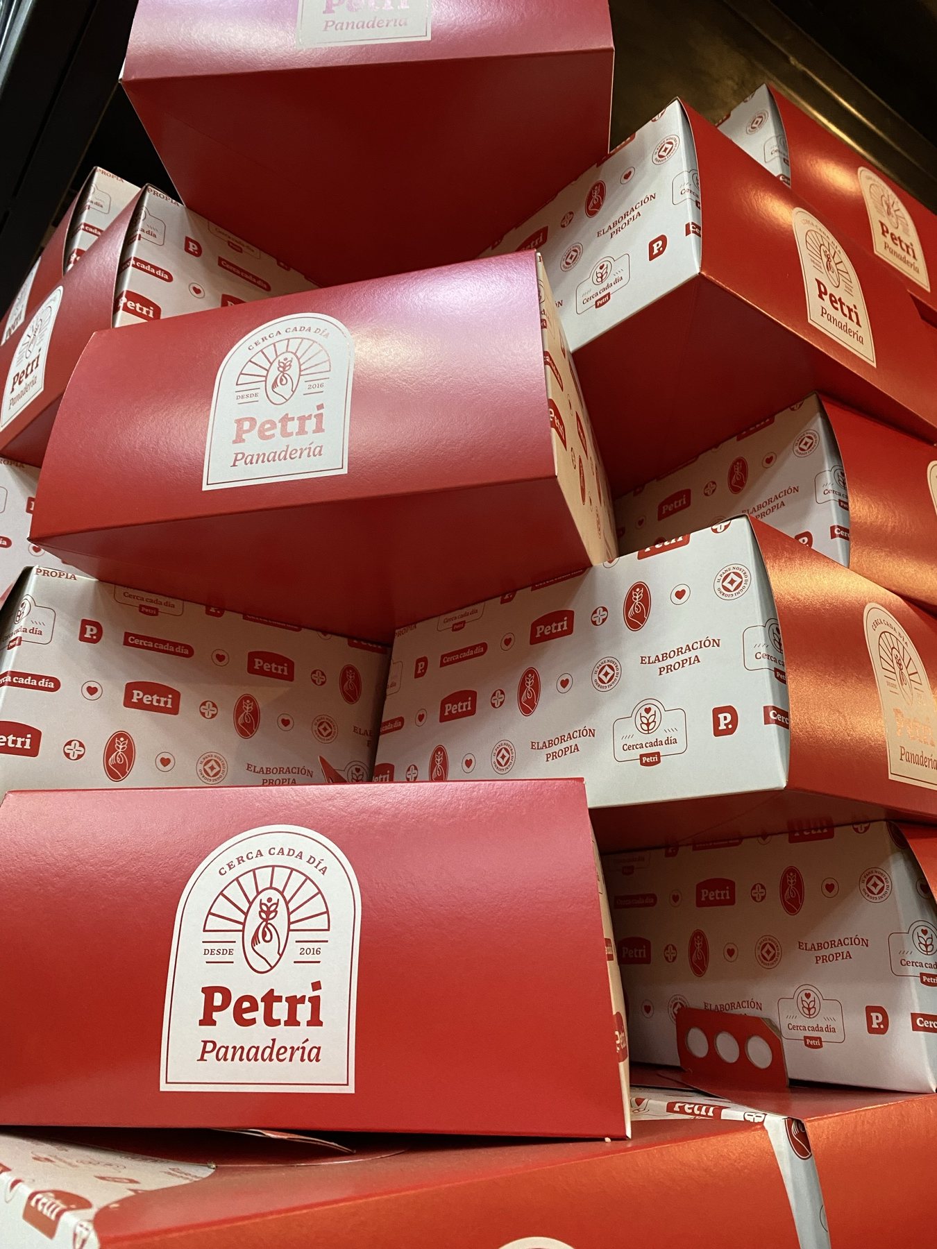 Cajas de Petri en el local